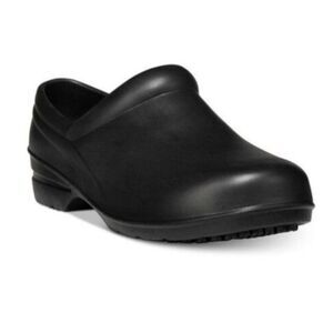 Easy Work Natural Uniform Women's Slip-Resistant Clogs Size 6 Black‎